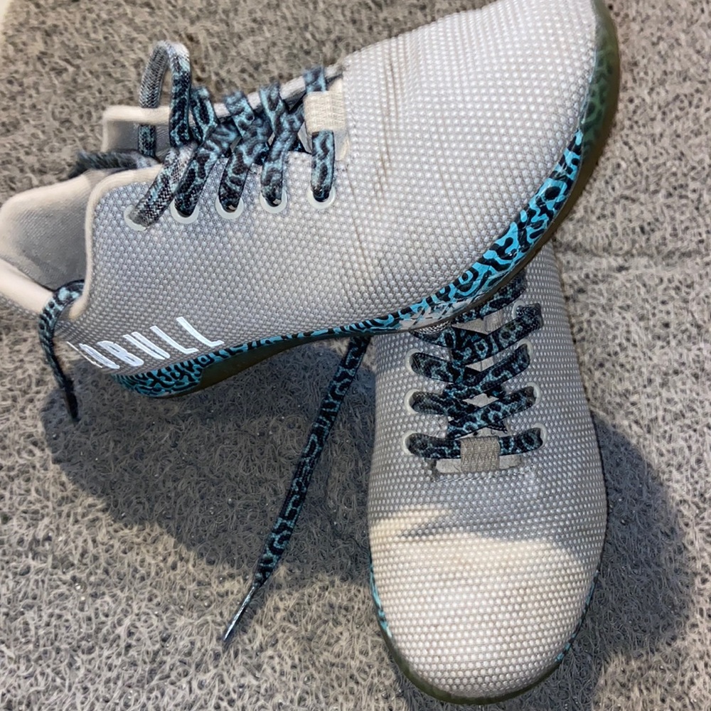 NoBull athletic trainers. Size 8 womens, gray.